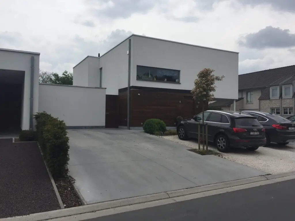 Bestaande woning in Waregem vóór de aanbouw in houtskeletbouw