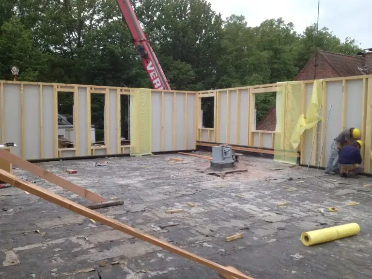 Houtskeletbouw op bestaande woning. Extra verdiep