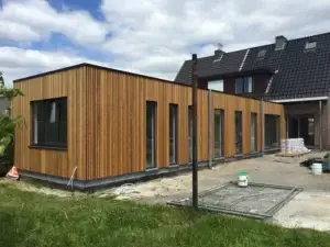 Houtskelet aanbouw gerealiseerd door BJ Concept – duurzame uitbreiding van bestaande woning
